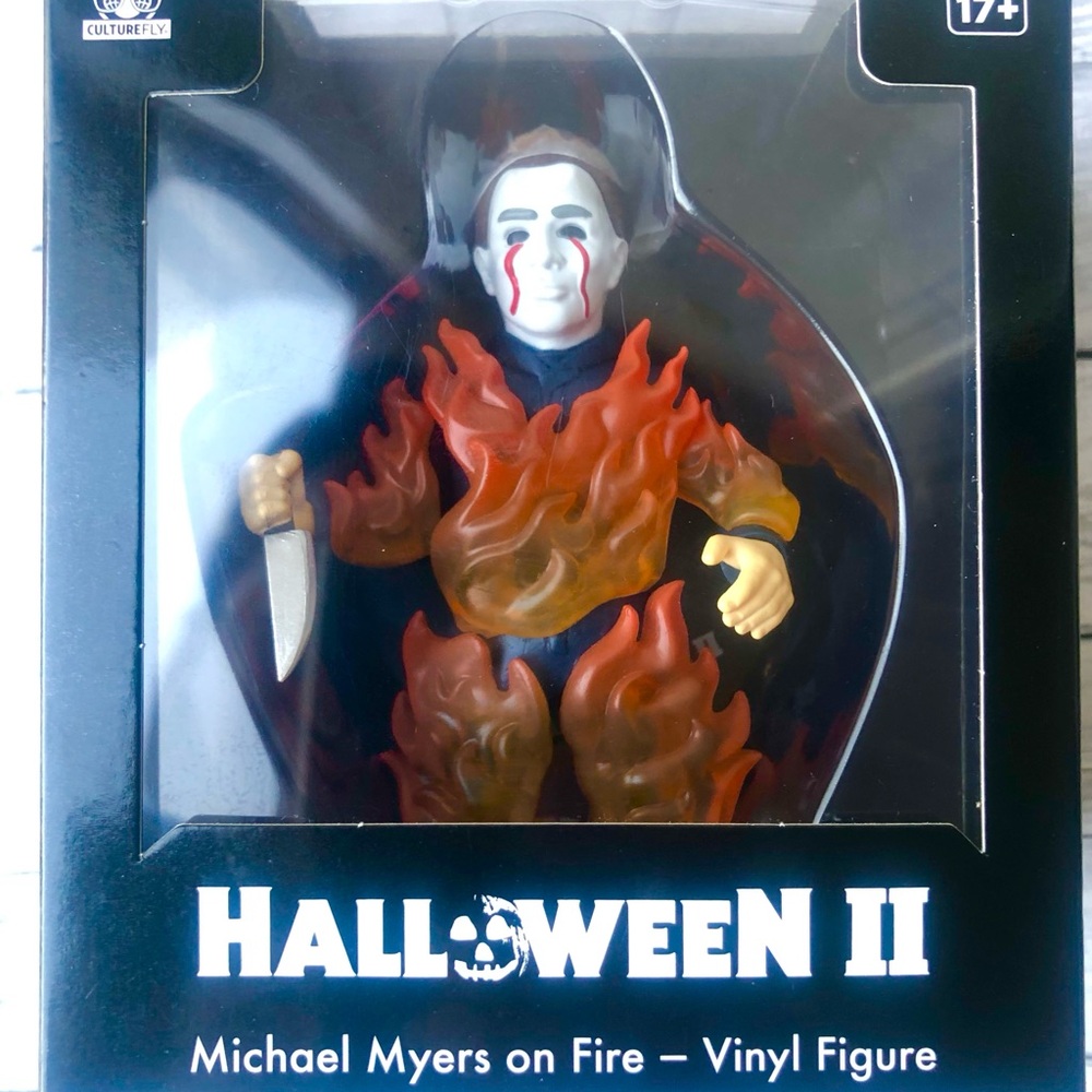 Halloween II Michael Myer On Fire vinyl Figure